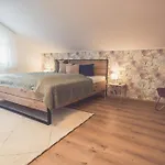 Anna Pertl - Lieblingsquartier 4*