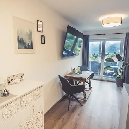 Anna Pertl - Lieblingsquartier מלון דירות סנט גילגן