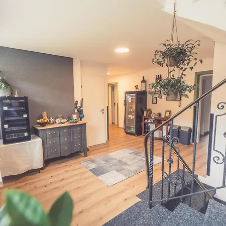 Anna Pertl - Lieblingsquartier Aparthotel Sankt Gilgen