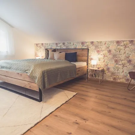 Anna Pertl - Lieblingsquartier 4*