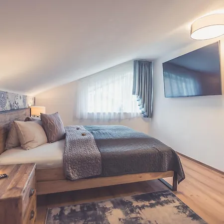 Anna Pertl - Lieblingsquartier 4*